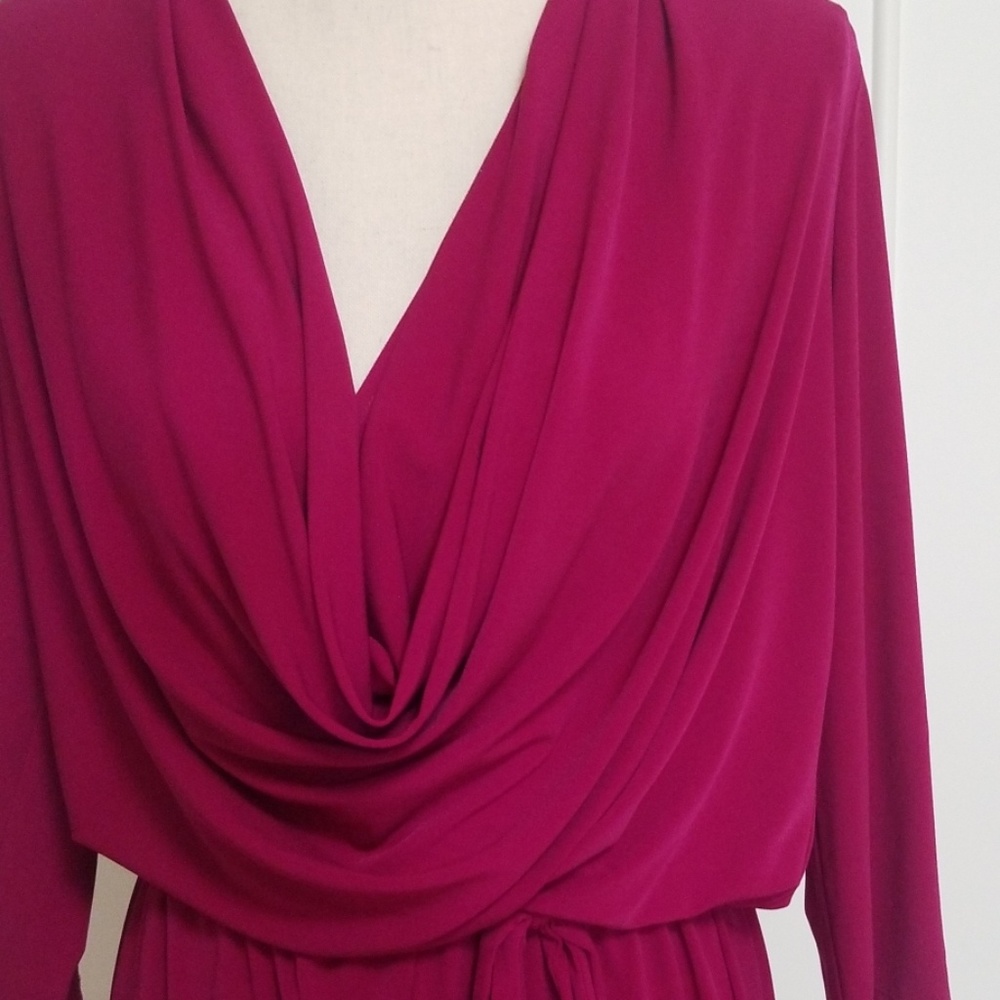 Dress - Picture 2 of 4